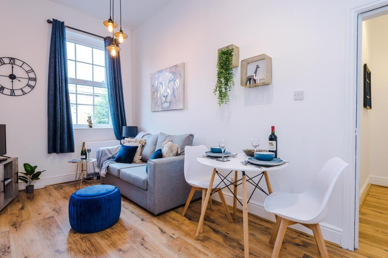 Bright 1-Bed Apartment In Chester By 53 Degrees Property, Ideal For Professionals & Couples, Great Location - Sleeps 4 Kültér fotó