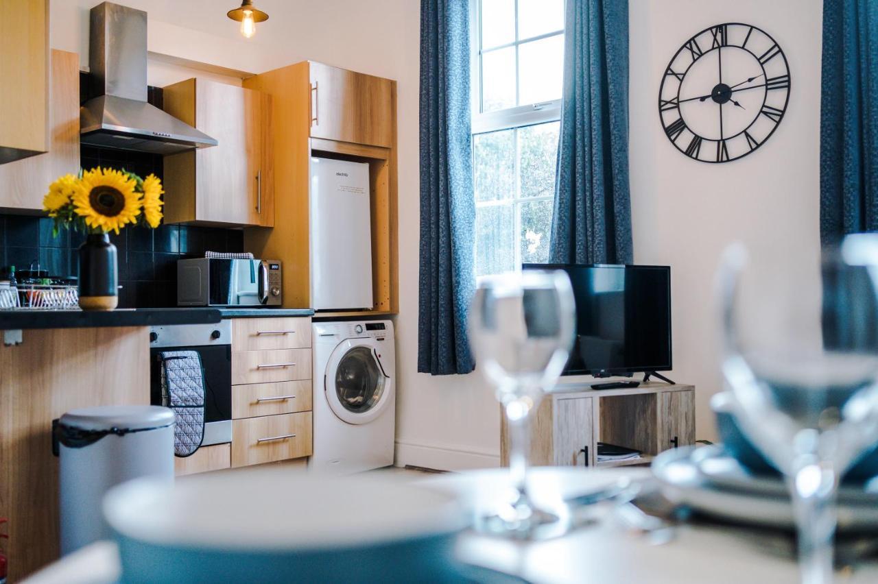 Bright 1-Bed Apartment In Chester By 53 Degrees Property, Ideal For Professionals & Couples, Great Location - Sleeps 4 Kültér fotó