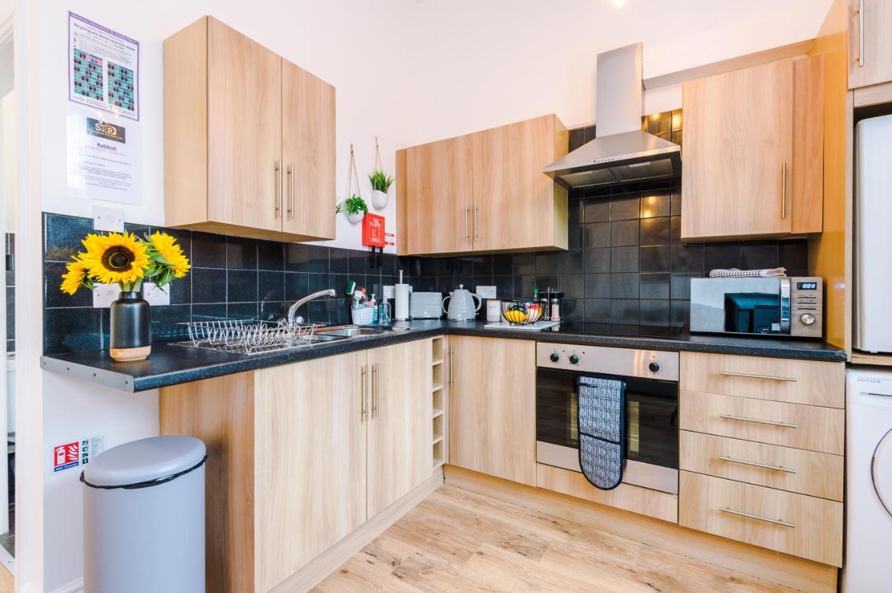 Bright 1-Bed Apartment In Chester By 53 Degrees Property, Ideal For Professionals & Couples, Great Location - Sleeps 4 Kültér fotó