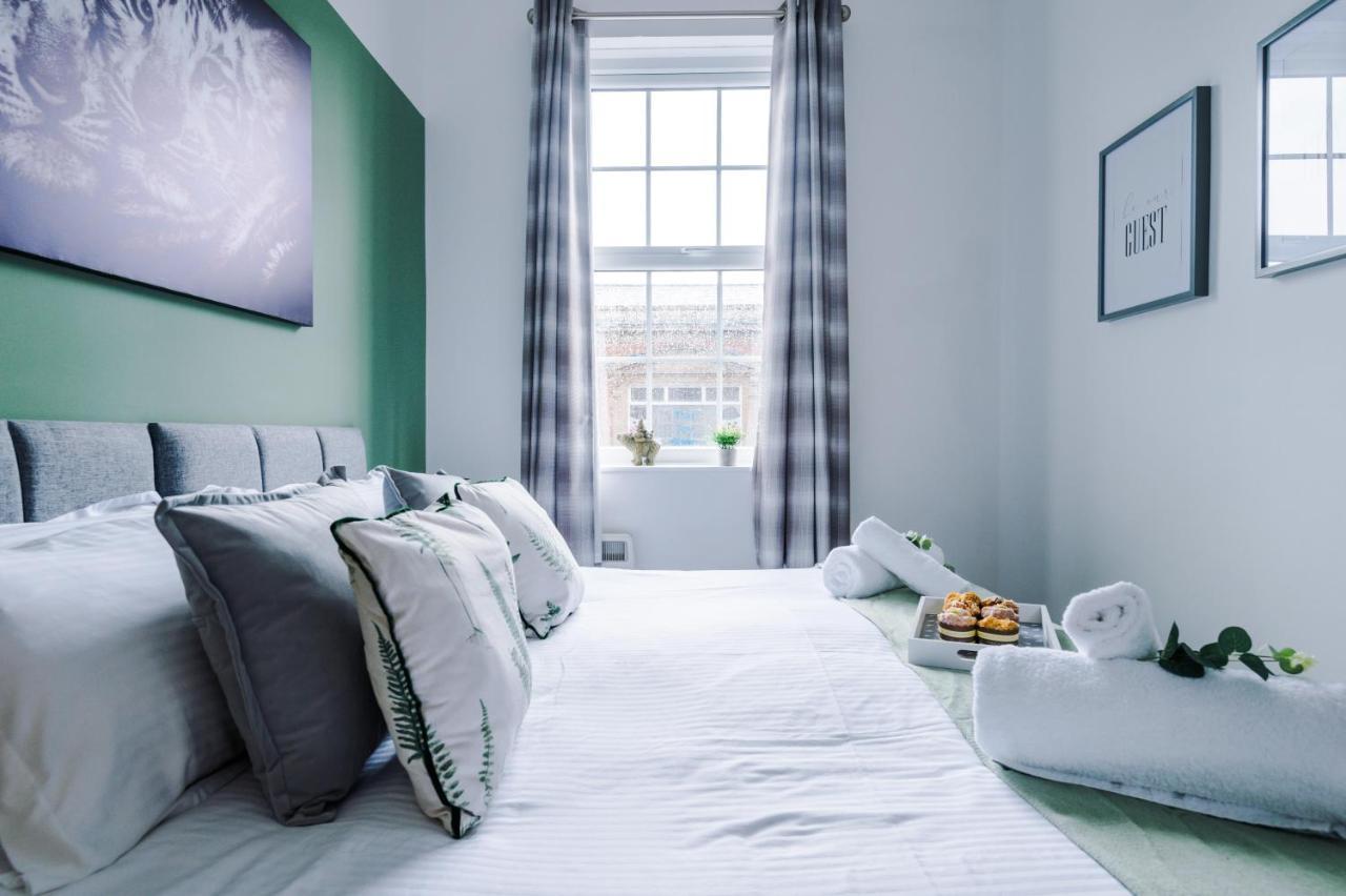 Bright 1-Bed Apartment In Chester By 53 Degrees Property, Ideal For Professionals & Couples, Great Location - Sleeps 4 Kültér fotó